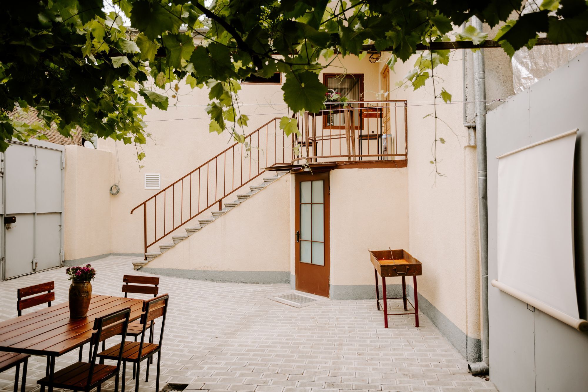 Tbilisi Viking Hostel Exterior photo